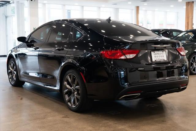 2015 Chrysler 200 S