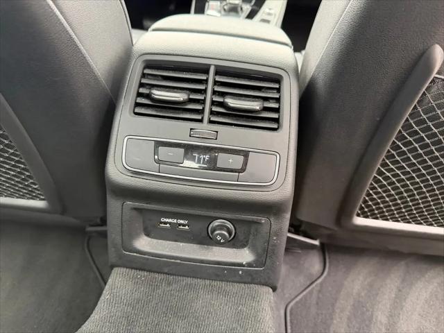 2024 Audi A4 Premium Plus 45 TFSI S line quattro S tronic