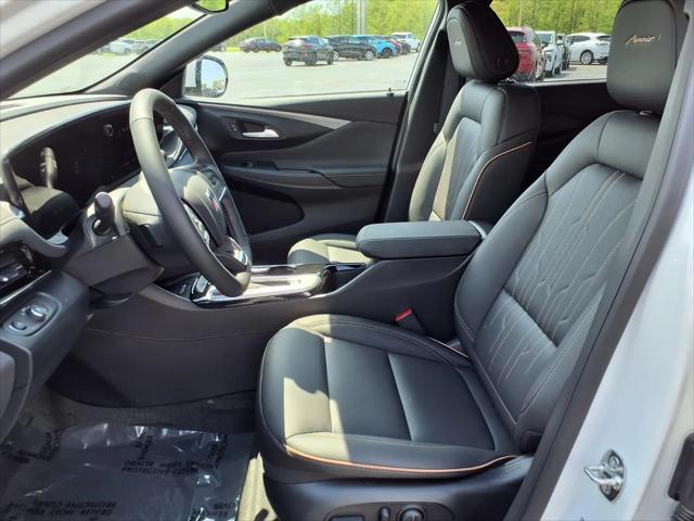 2026 Buick NV Avenir FWD