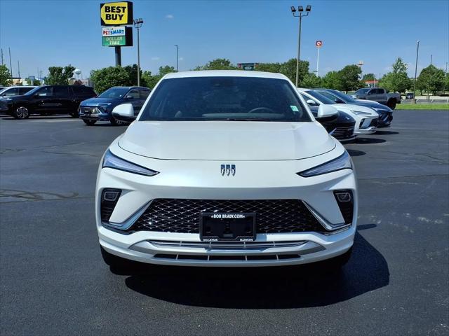 2026 Buick NV Avenir FWD