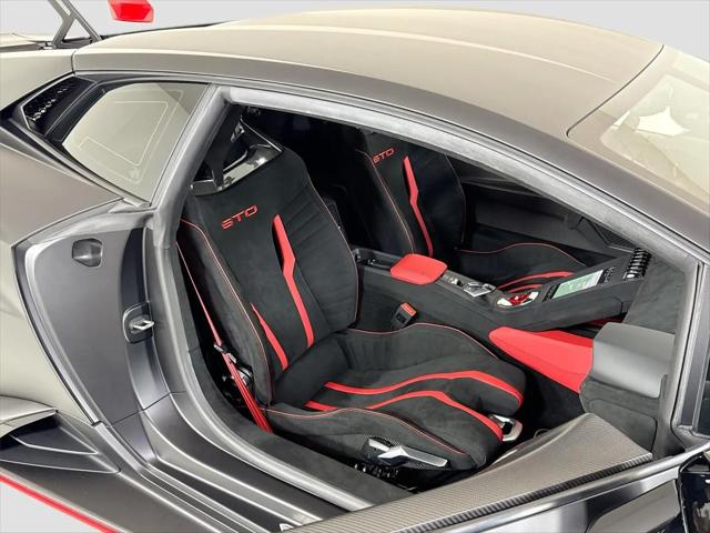 2022 Lamborghini Huracan Coupe