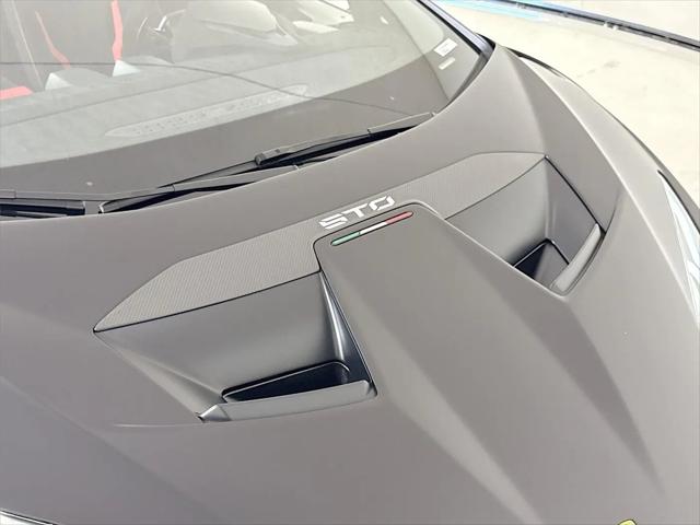 2022 Lamborghini Huracan Coupe