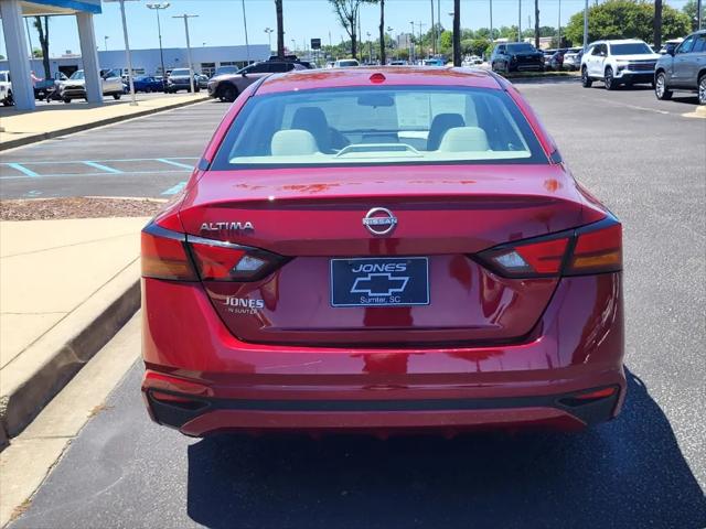 2025 Nissan Altima SV FWD
