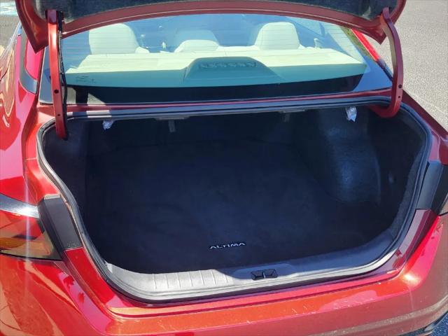 2025 Nissan Altima SV FWD