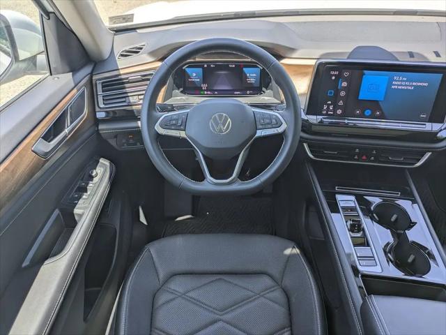 2024 Volkswagen Atlas 2.0T SE w/Technology