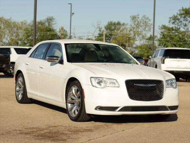 2018 Chrysler 300 Touring for sale in Pekin, IL