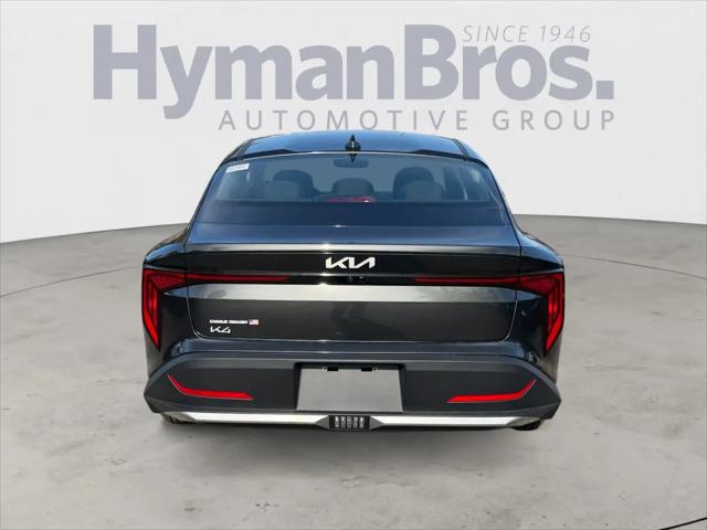 2026 Kia K4 LXS