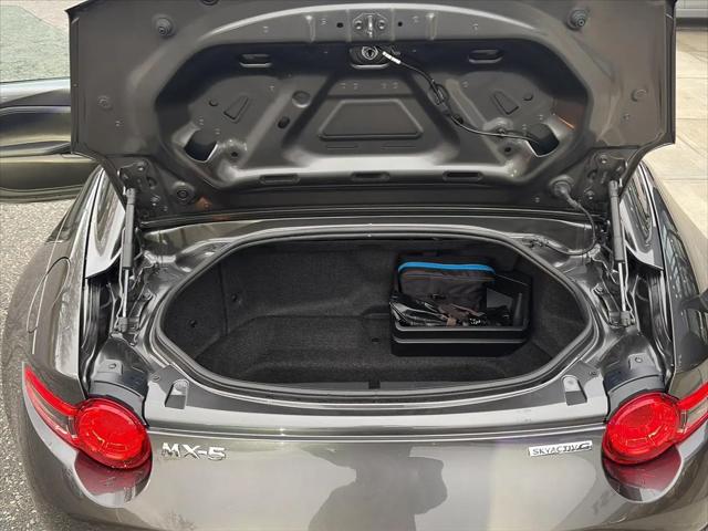 2022 Mazda MX-5 Miata RF Grand Touring