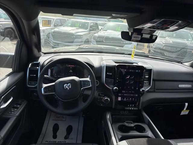 2026 Ram 1500 Big Horn Crew Cab 4x4 5'7" Box