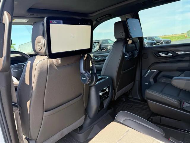2024 GMC Yukon 4WD Denali