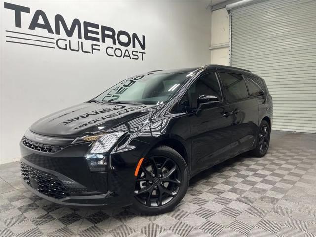 2027 Chrysler Pacifica Limited for sale in Daphne, AL
