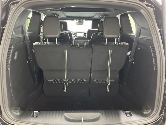 2027 Chrysler Pacifica Limited