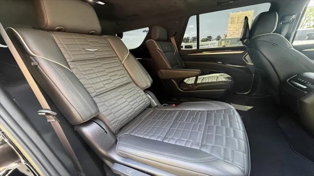 2025 Cadillac Escalade Sport Platinum