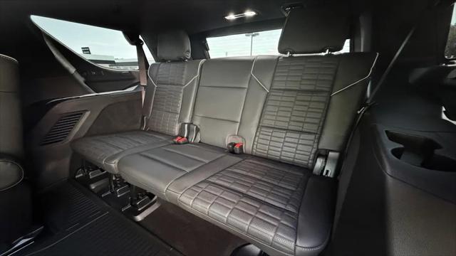 2025 Cadillac Escalade Sport Platinum