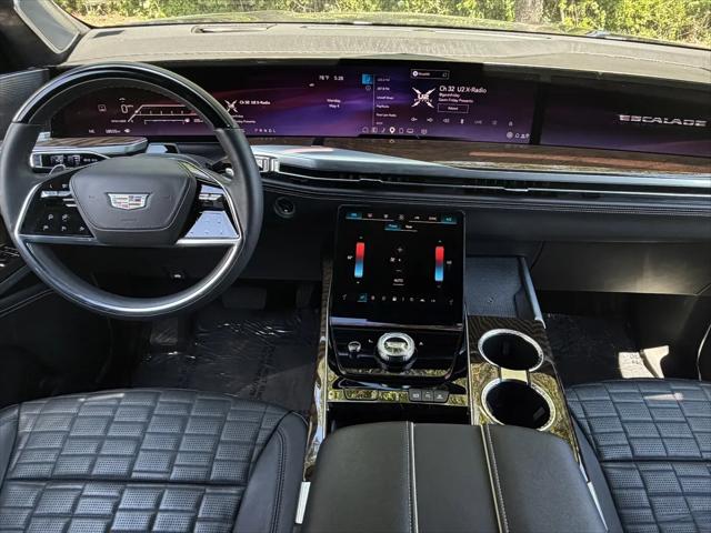 2025 Cadillac Escalade Sport Platinum