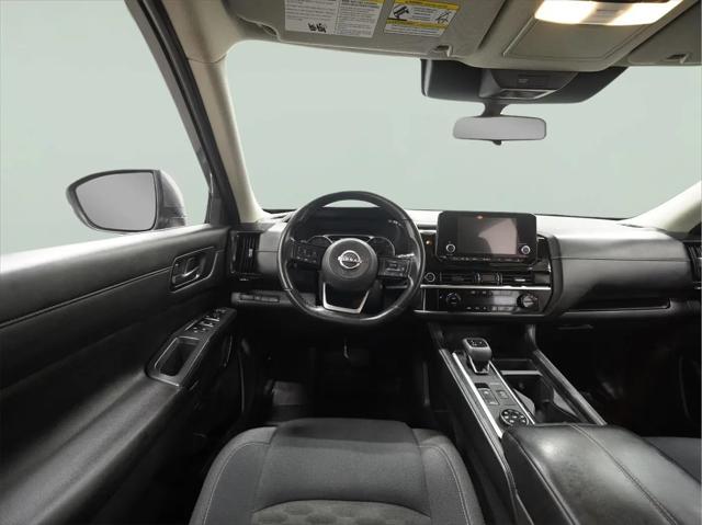 2023 Nissan Pathfinder SV 4WD