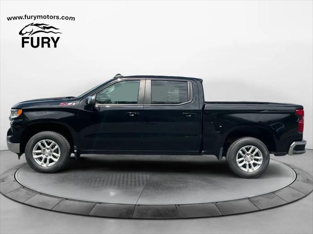 2022 Chevrolet Silverado 1500 4WD Crew Cab Standard Bed LT