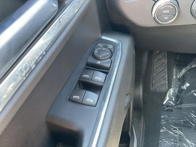 2022 Chevrolet Silverado 1500 4WD Crew Cab Standard Bed LT
