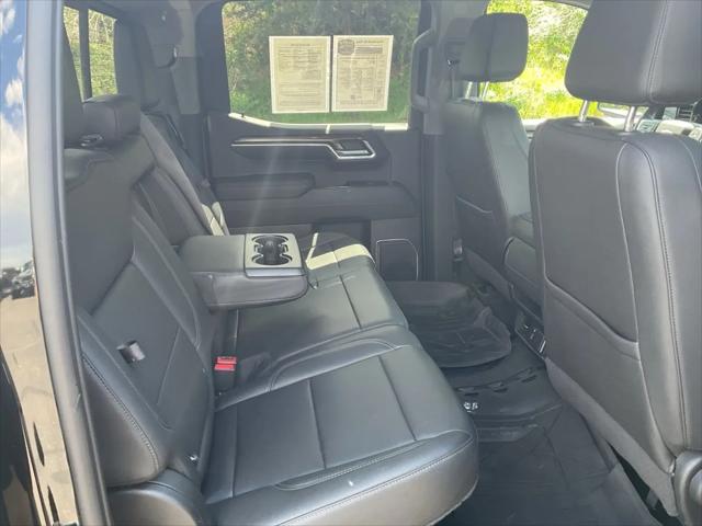 2022 Chevrolet Silverado 1500 4WD Crew Cab Standard Bed LT