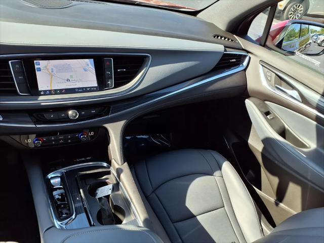 2023 Buick Enclave Essence AWD