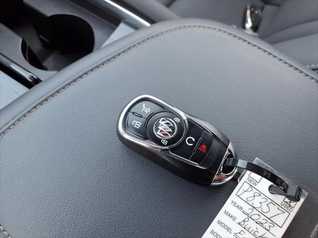 2023 Buick Enclave Essence AWD