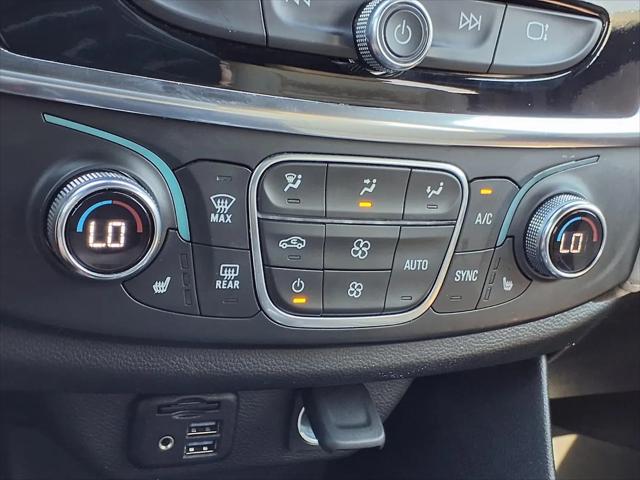 2023 Chevrolet Traverse FWD LT Leather