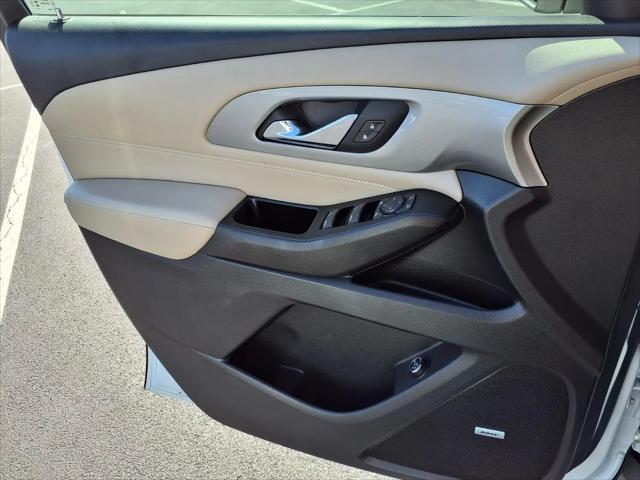 2023 Chevrolet Traverse FWD LT Leather