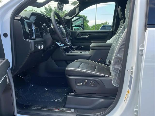 2026 GMC Sierra 2500HD Crew Cab, Standard Bed, AT4X, 4WD