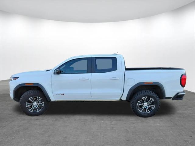 2023 GMC Canyon 4WD Crew Cab Short Box AT4