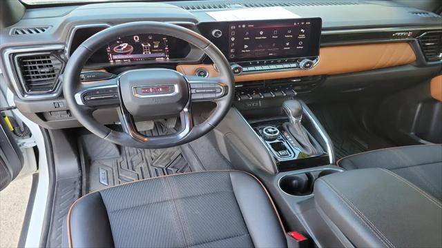 2023 GMC Canyon 4WD Crew Cab Short Box AT4