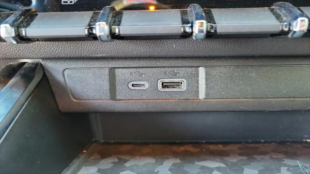2023 GMC Canyon 4WD Crew Cab Short Box AT4