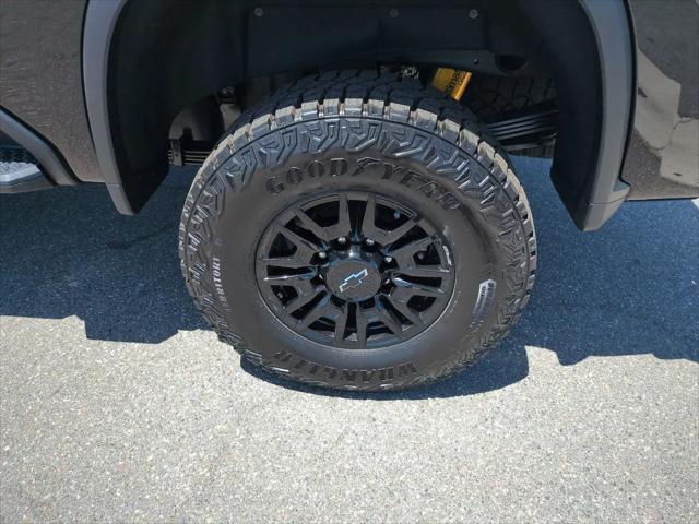 2026 Chevrolet Silverado 2500HD Crew Cab, Standard Bed, XR2, 4WD