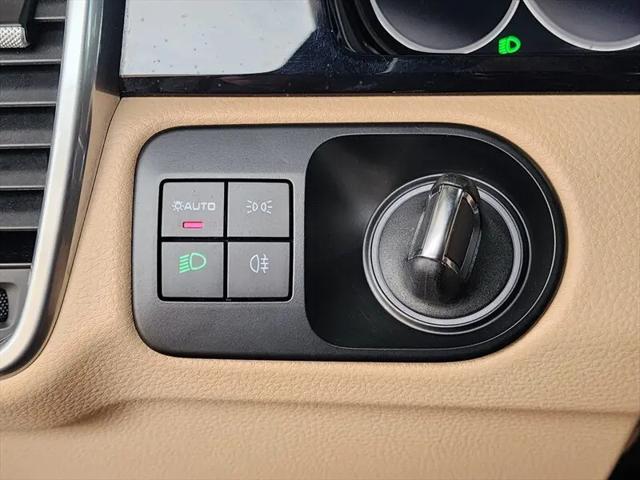 2022 Porsche Cayenne Platinum Edition