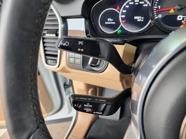 2022 Porsche Cayenne Platinum Edition