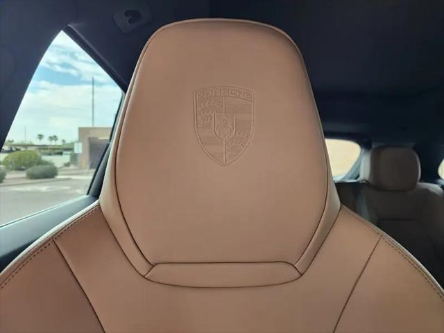 2022 Porsche Cayenne Platinum Edition