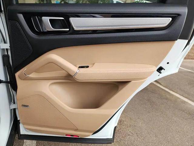 2022 Porsche Cayenne Platinum Edition