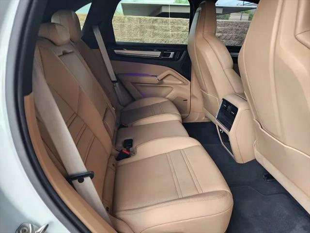 2022 Porsche Cayenne Platinum Edition