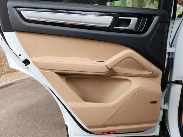 2022 Porsche Cayenne Platinum Edition
