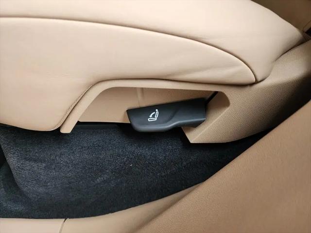 2022 Porsche Cayenne Platinum Edition