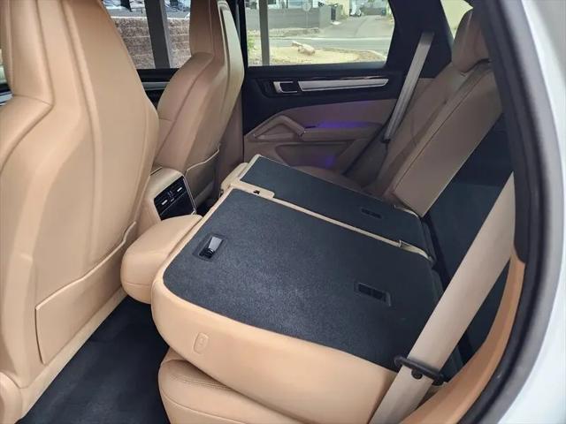 2022 Porsche Cayenne Platinum Edition