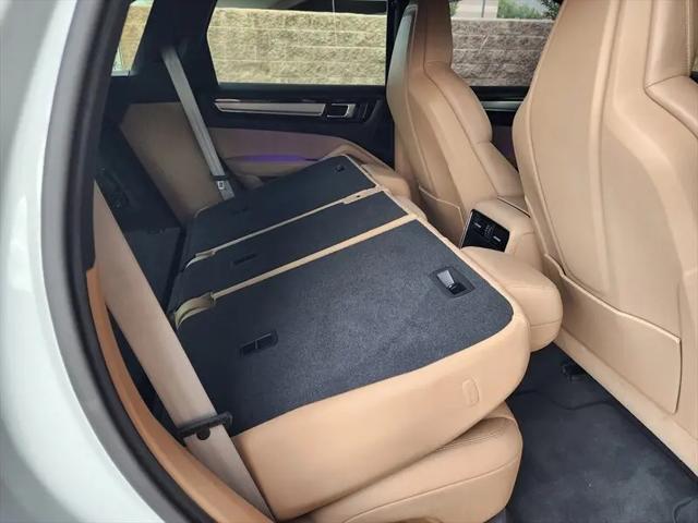 2022 Porsche Cayenne Platinum Edition