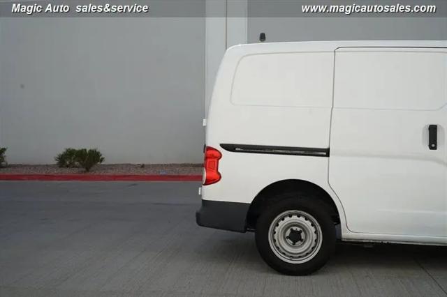 2017 Nissan NV200 S