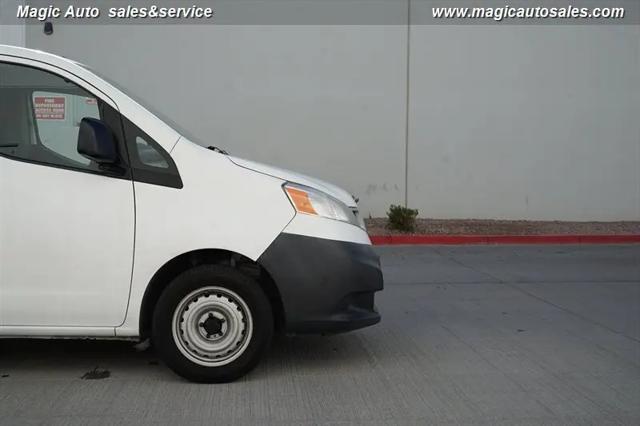 2017 Nissan NV200 S