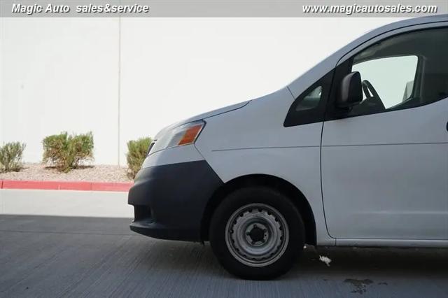 2017 Nissan NV200 S