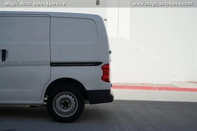 2017 Nissan NV200 S