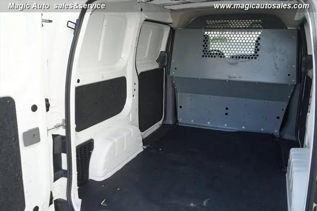 2017 Nissan NV200 S