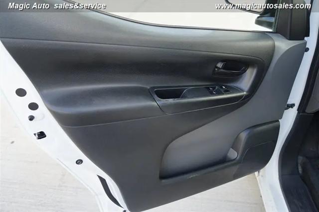 2017 Nissan NV200 S
