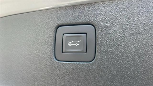 2026 Buick NV Sport Touring FWD