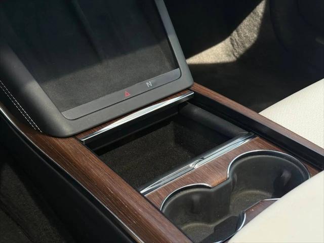 2022 Tesla Model S Dual Motor All-Wheel Drive