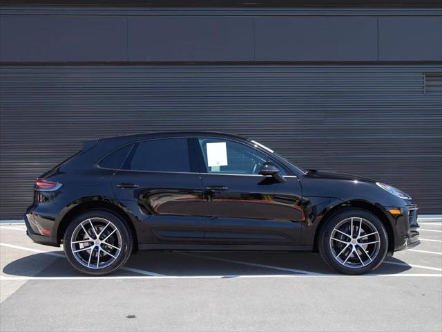 2025 Porsche Macan Macan